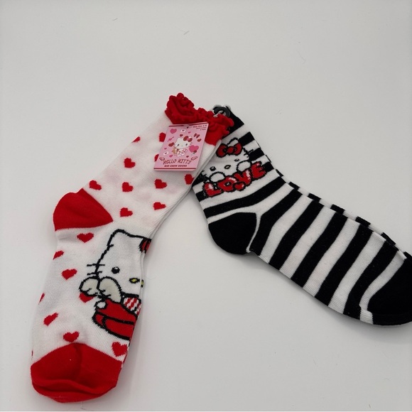 HELLO KITTY MID-CREW SOCKS SHOE SIZE 4-10 SET OF 2 RED & BLACK - Picture 2 of 9